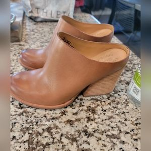 Kork-ease open back leather clogd